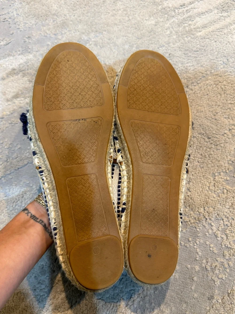 Tory Burch Shaw Fringe Espadrilles Navy Cream Stripe Slip On 10.5